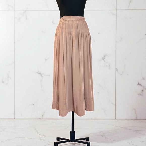 [WOMEN] UNIQLO Midi Skirt S Light Caramel Brown | Flowy Neutral Polyester - Picture 1 of 5